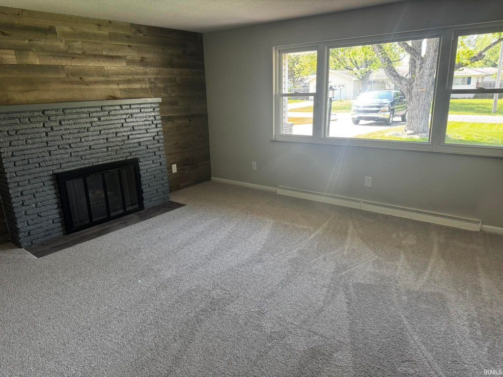 Photo of 7230 Penrose Drive, Fort Wayne, IN 46835 (MLS # 202616811)