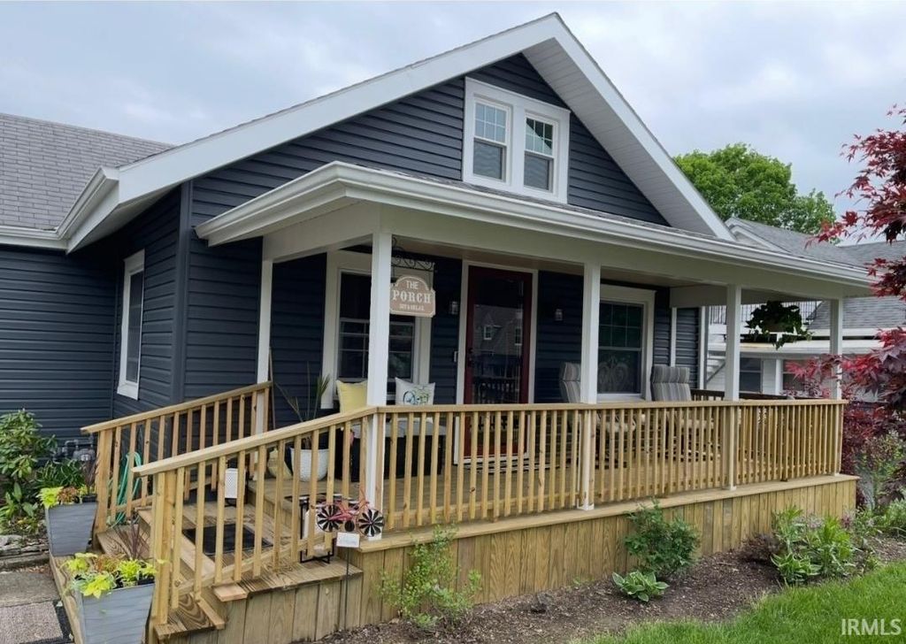 Photo of 3015 Mcarthur Drive, Fort Wayne, IN 46809 (MLS # 202540326)