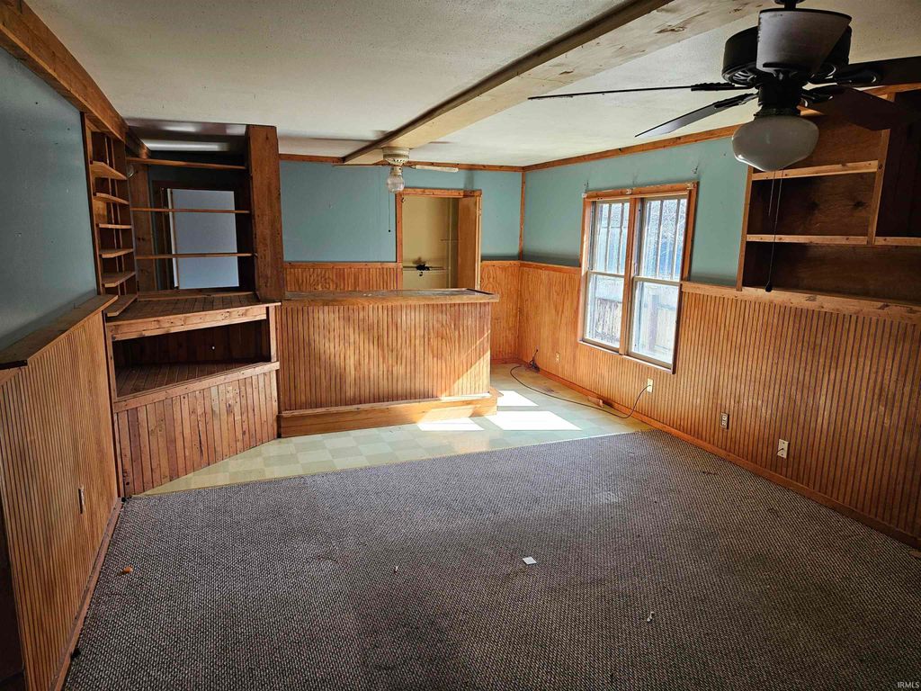 Photo of 108 E Eberwine Avenue, Vincennes, IN 47591 (MLS # 202608644)