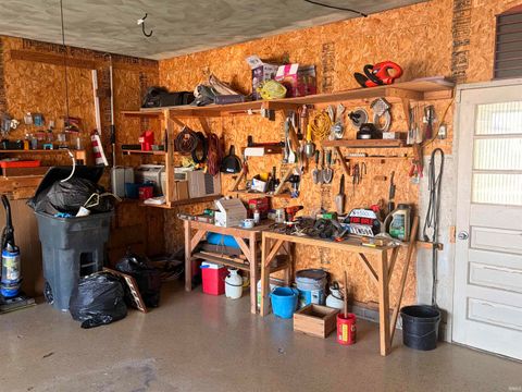 Tiny photo for 9095 E 00 NS Road, Greentown, IN 46936 (MLS # 202604561)