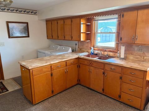 Tiny photo for 9095 E 00 NS Road, Greentown, IN 46936 (MLS # 202604561)