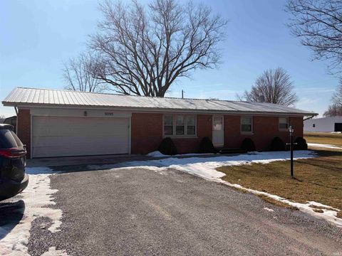 Tiny photo for 9095 E 00 NS Road, Greentown, IN 46936 (MLS # 202604561)