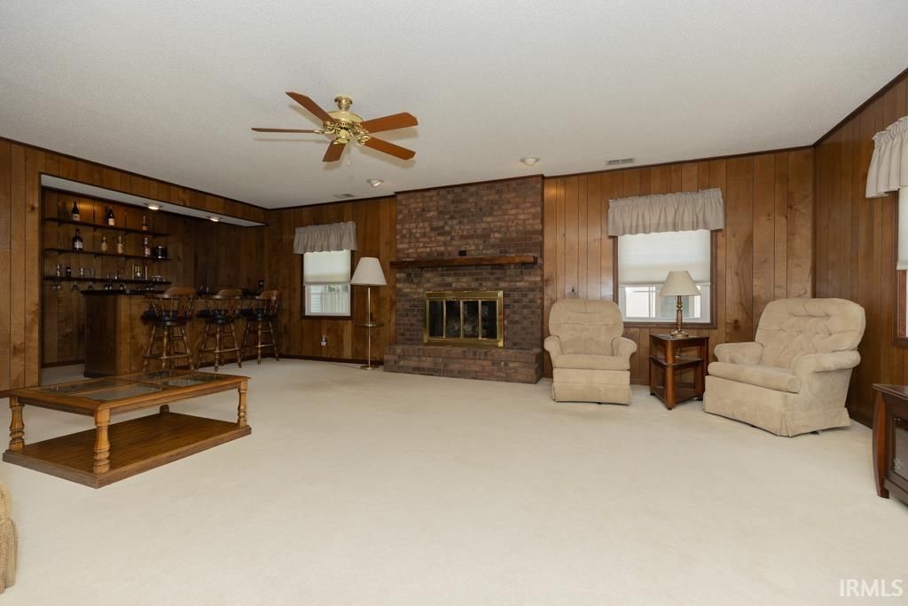 Photo of 1309 S Saint James Boulevard, Evansville, IN 47714 (MLS # 202615764)