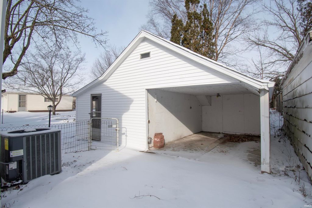 Photo of 757 Richmond Street, Kendallville, IN 46755 (MLS # 202602480)
