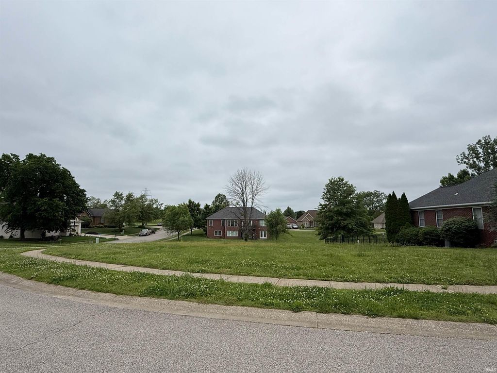 Photo of 280 Persimmon Circle, Boonville, IN 47601 (MLS # 202619726)