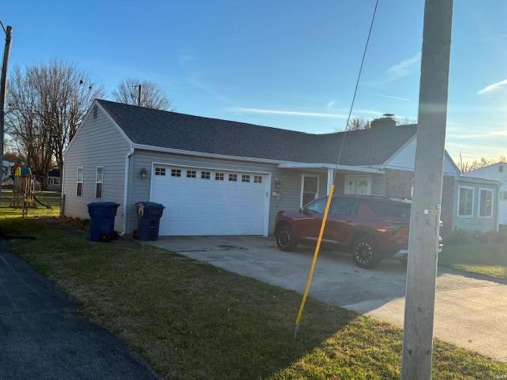 Photo of 8201 W Smith Street, Yorktown, IN 47396 (MLS # 202547131)