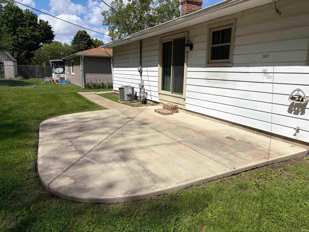 Photo of 1104 Maxwell Avenue, Monticello, IN 47960 (MLS # 202618182)