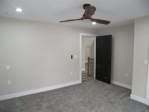 Tiny photo for 2906 E Armstrong Road, Leesburg, IN 46538 (MLS # 202626651)
