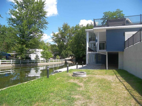 Tiny photo for 2906 E Armstrong Road, Leesburg, IN 46538 (MLS # 202626651)