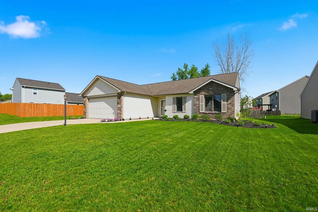 Photo of 2910 Marguerite Drive, Huntertown, IN 46748 (MLS # 202617517)
