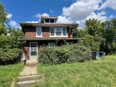 Photo of 225 E Donald Street, South Bend, IN 46613 (MLS # 202610381)