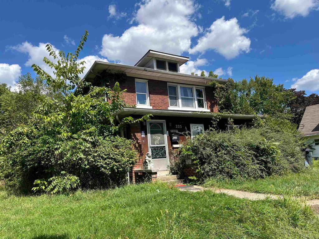 Photo of 225 E Donald Street, South Bend, IN 46613 (MLS # 202610381)