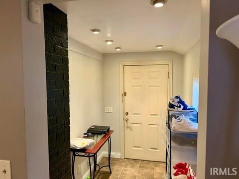Tiny photo for 630 Chestnut Street, Kokomo, IN 46902 (MLS # 202644093)
