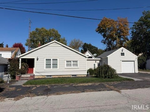 Tiny photo for 630 Chestnut Street, Kokomo, IN 46902 (MLS # 202644093)