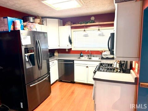 Tiny photo for 630 Chestnut Street, Kokomo, IN 46902 (MLS # 202644093)