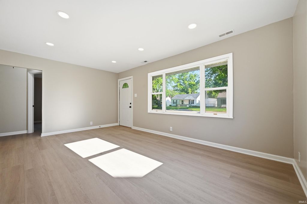 Photo of 1713 E 24th Street, Muncie, IN 47304 (MLS # 202619451)