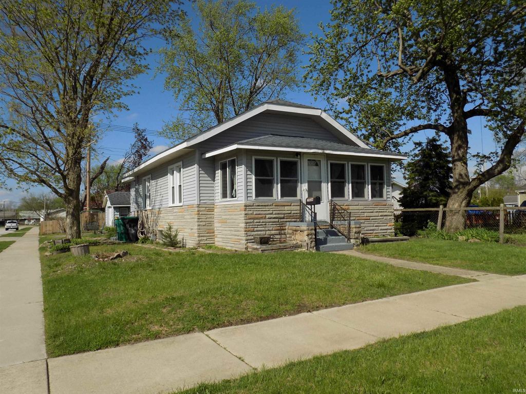 Photo of 2536 Milburn Boulevard, Mishawaka, IN 46544 (MLS # 202613851)