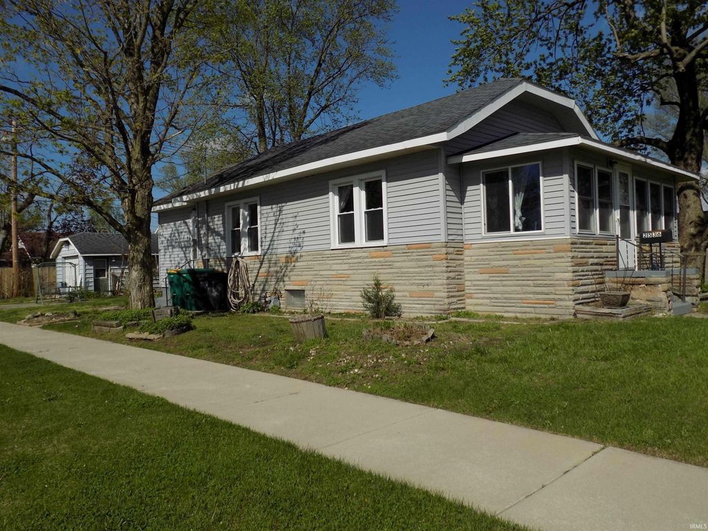 Photo of 2536 Milburn Boulevard, Mishawaka, IN 46544 (MLS # 202613851)