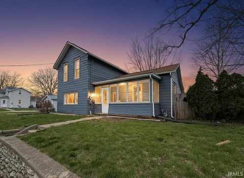 Photo of 1208 W Quincy Street, Garrett, IN 46738 (MLS # 202611396)