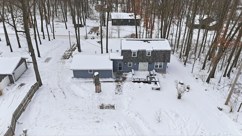 Photo of 1550 N 290 W, Angola, IN 46703 (MLS # 202603021)