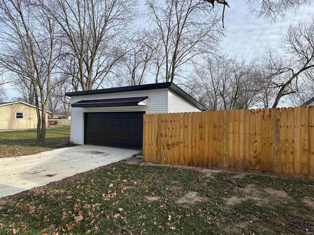 Photo of 5317 Stellhorn Road, Fort Wayne, IN 46815 (MLS # 202600099)
