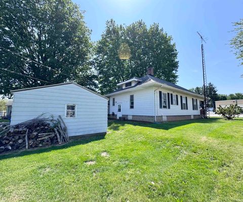 Tiny photo for 110 E Jackson Street, Galveston, IN 46932 (MLS # 202618326)