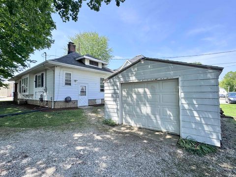 Tiny photo for 110 E Jackson Street, Galveston, IN 46932 (MLS # 202618326)
