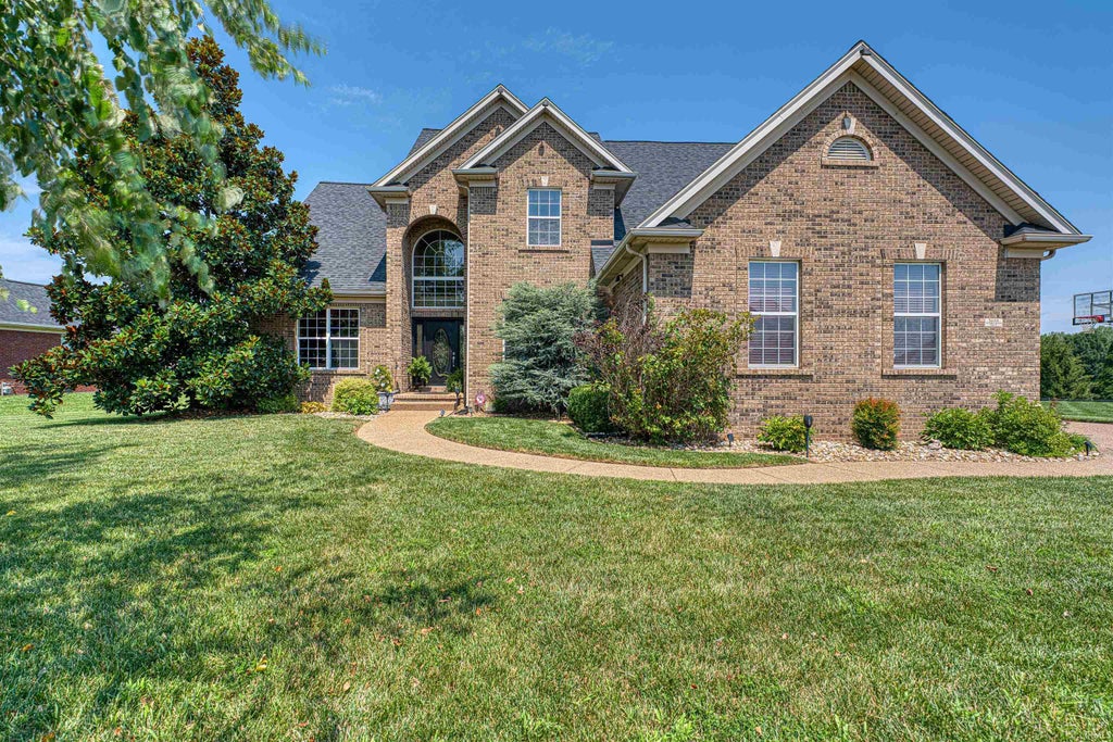 Photo of 5688 Victoria Bluffs Drive, Newburgh, IN 47630 (MLS # 202631016)