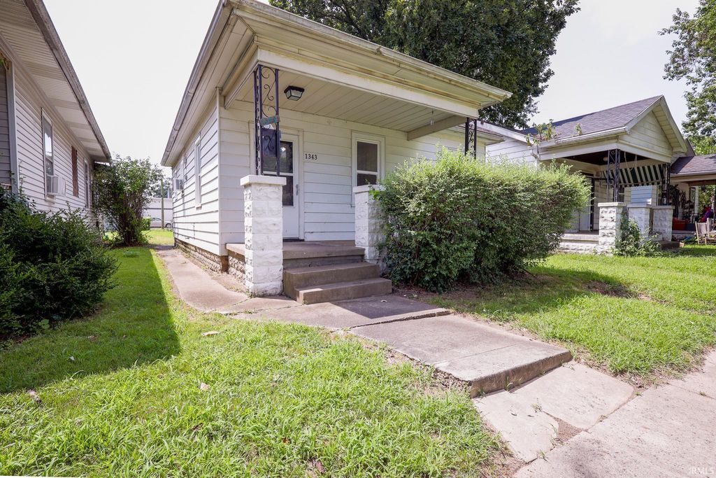 Photo of 1343 E Indiana Street, Evansville, IN 47711 (MLS # 202603111)