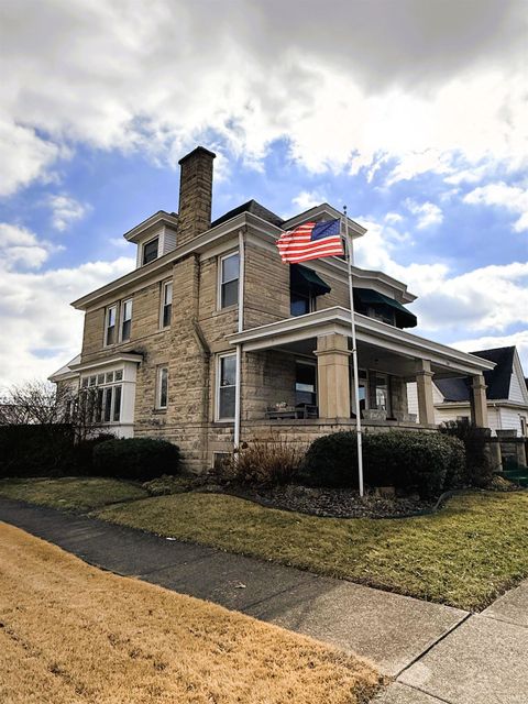 Photo of 289 N Main Street, Linton, IN 47441 (MLS # 202605543)