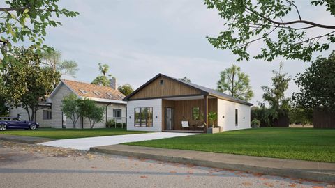 Photo of 1617 W 8th Street, Bloomington, IN 47404 (MLS # 202611142)