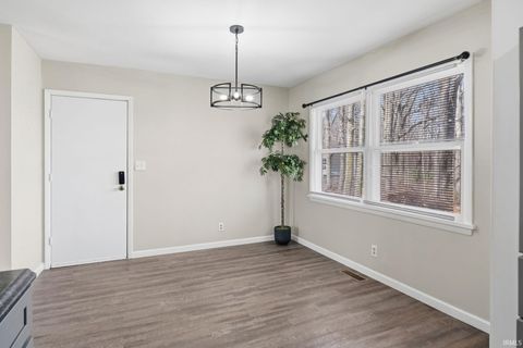 Tiny photo for 100 Foxwood Court, Lafayette, IN 47905 (MLS # 202609457)