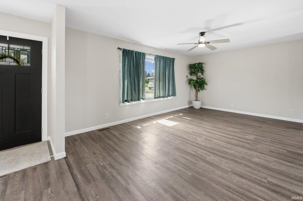 Photo of 100 Foxwood Court, Lafayette, IN 47905 (MLS # 202609457)