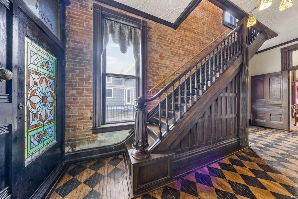 Photo of 310 Washington Avenue, Evansville, IN 47713 (MLS # 202600182)