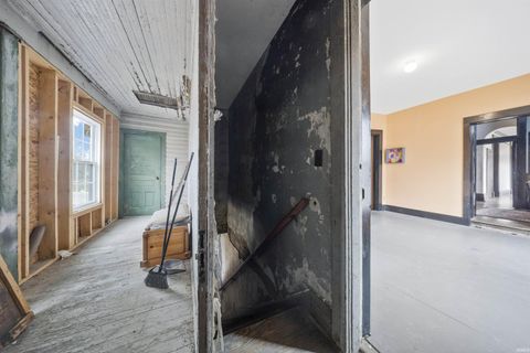 Tiny photo for 310 Washington Avenue, Evansville, IN 47713 (MLS # 202600182)