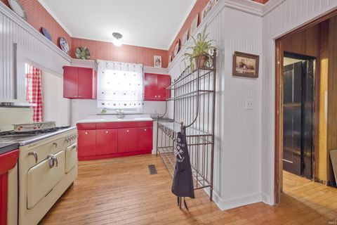 Tiny photo for 310 Washington Avenue, Evansville, IN 47713 (MLS # 202600182)