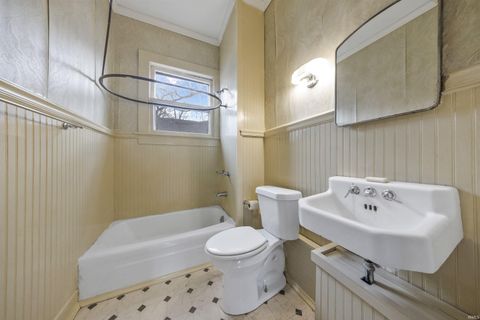 Tiny photo for 310 Washington Avenue, Evansville, IN 47713 (MLS # 202600182)
