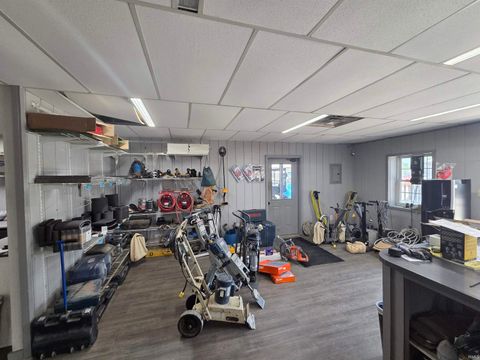 Tiny photo for 3325 E Market Street, Logansport, IN 46947 (MLS # 202526370)