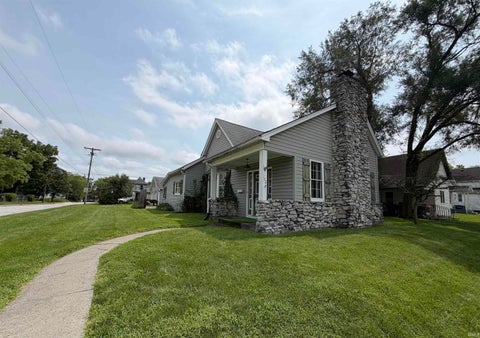 Photo of 702 S Apperson Way, Kokomo, IN 46901 (MLS # 202633058)