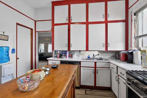 Tiny photo for 119 W Maple Street, Flora, IN 46929 (MLS # 202631853)