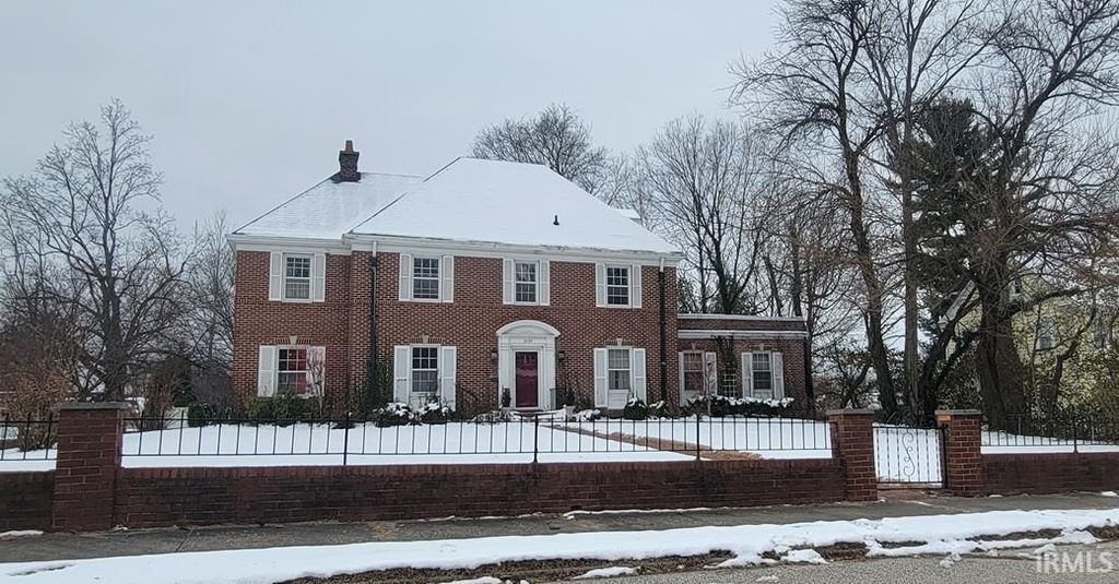 Photo of 1529 Old Orchard Road, Vincennes, IN 47591 (MLS # 202549380)