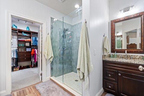 Tiny photo for 133 E Barrington Place, Warsaw, IN 46582 (MLS # 202619282)