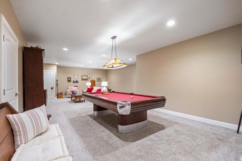 Tiny photo for 133 E Barrington Place, Warsaw, IN 46582 (MLS # 202619282)