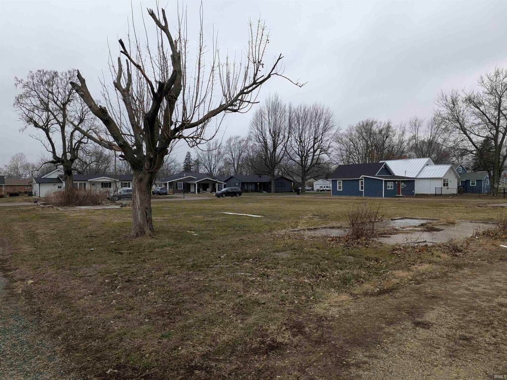 Photo of 545/555 Western Avenue, Winchester, IN 47394 (MLS # 202600710)