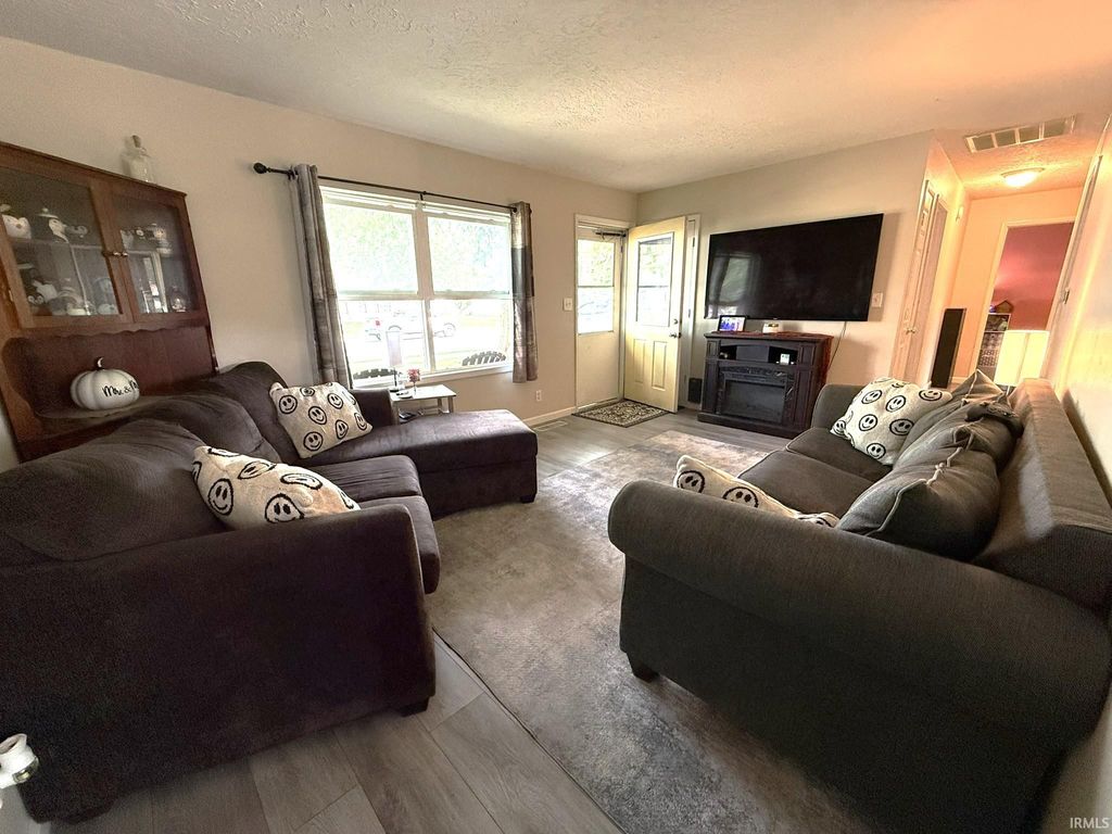 Photo of 510 Beechwood Drive, Monticello, IN 47960 (MLS # 202619563)
