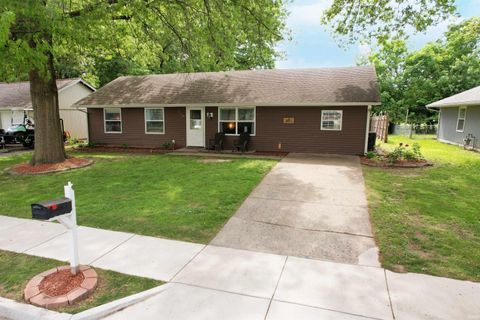 Tiny photo for 510 Beechwood Drive, Monticello, IN 47960 (MLS # 202619563)