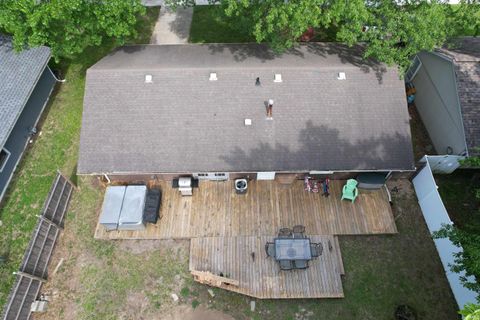 Tiny photo for 510 Beechwood Drive, Monticello, IN 47960 (MLS # 202619563)