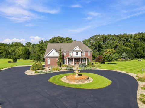 Tiny photo for 8686 N 100 W, West Lafayette, IN 47906 (MLS # 202635040)
