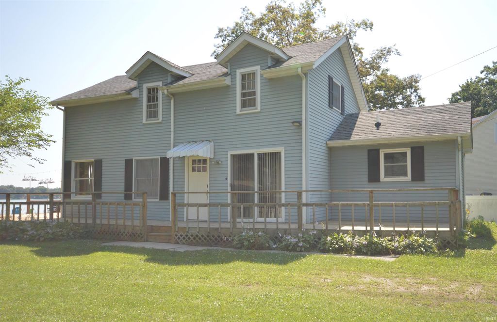 Photo of 11155 E Pottawatomie Trail, Walkerton, IN 46574 (MLS # 202627137)