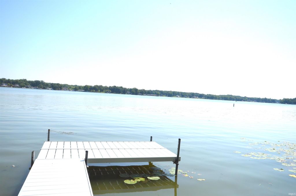 Photo of 11155 E Pottawatomie Trail, Walkerton, IN 46574 (MLS # 202627137)